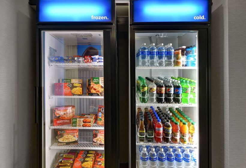 Отель Hampton Inn Bath