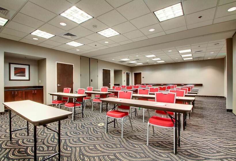 فندق Hampton Inn Birmingham Leeds