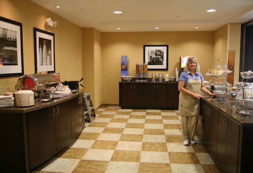 فندق Hampton Inn Dandridge