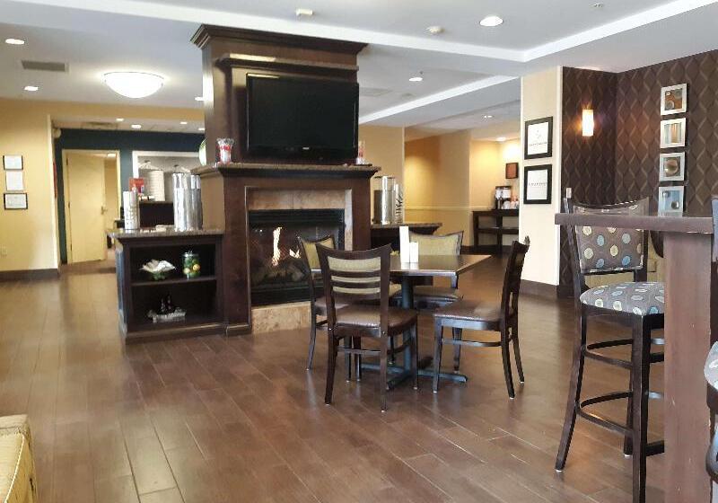 فندق Hampton Inn Dandridge