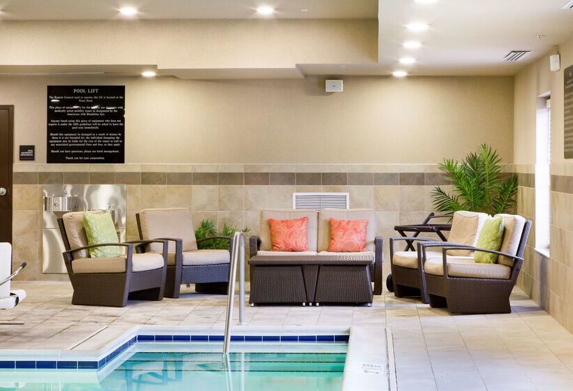 בית מלון כפרי Hampton Inn Harrisonburg South