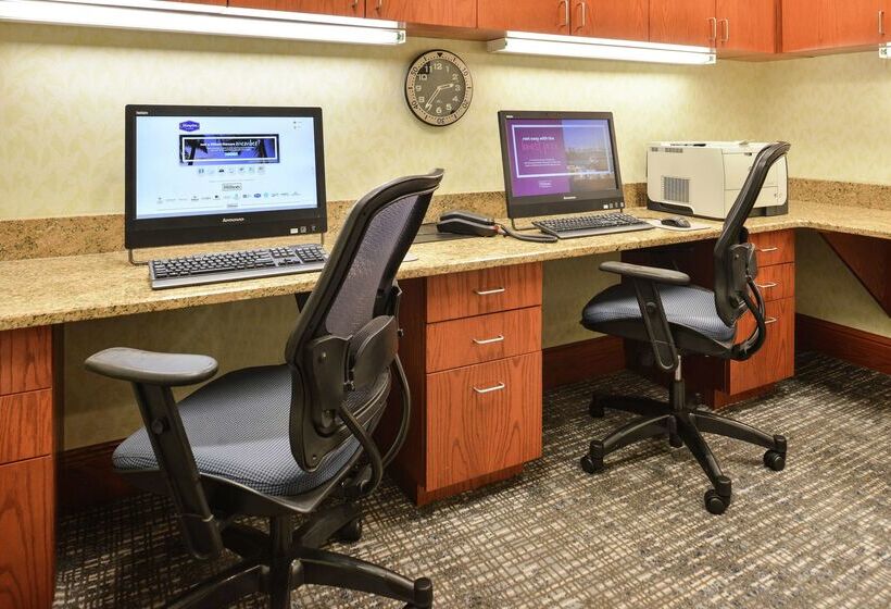 בית מלון כפרי Hampton Inn Harrisonburg South