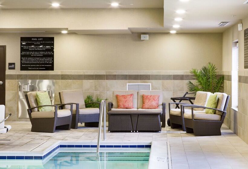 בית מלון כפרי Hampton Inn Harrisonburg South