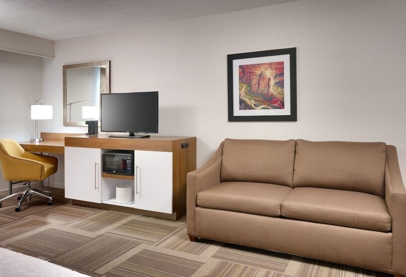 فندق Hampton Inn Lehithanksgiving Point