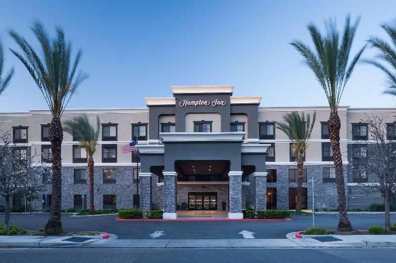 בית מלון כפרי Hampton Inn Los Angelesorange Countycypress