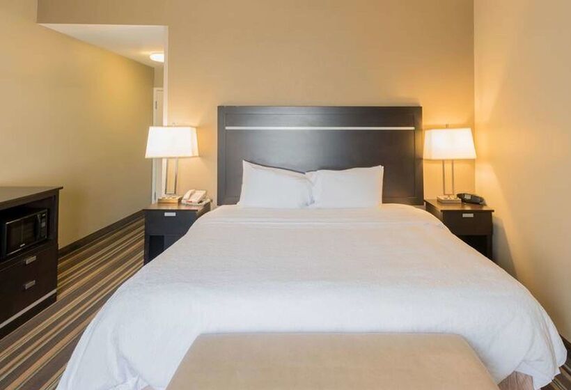 فندق Hampton Inn New Albany