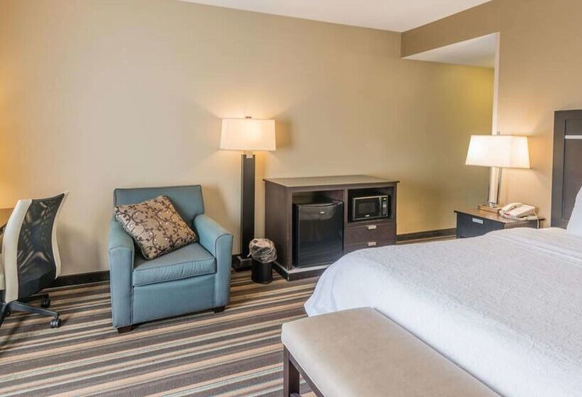 فندق Hampton Inn New Albany