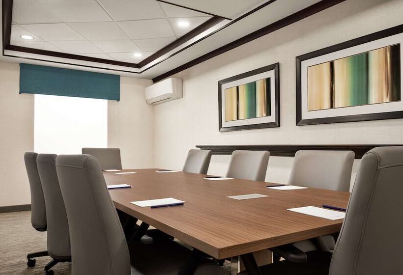 فندق Hampton Inn New Albany