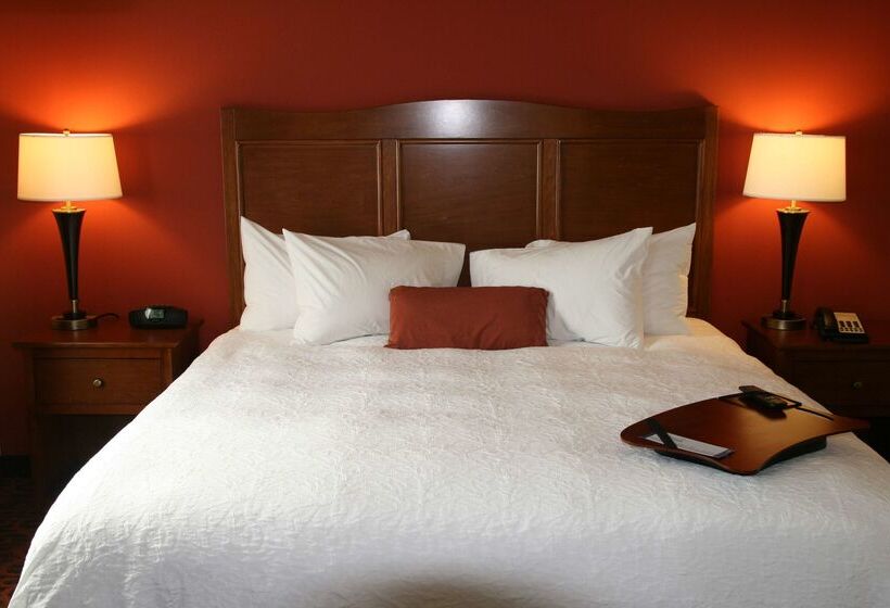 فندق Hampton Inn & Suites Bastrop