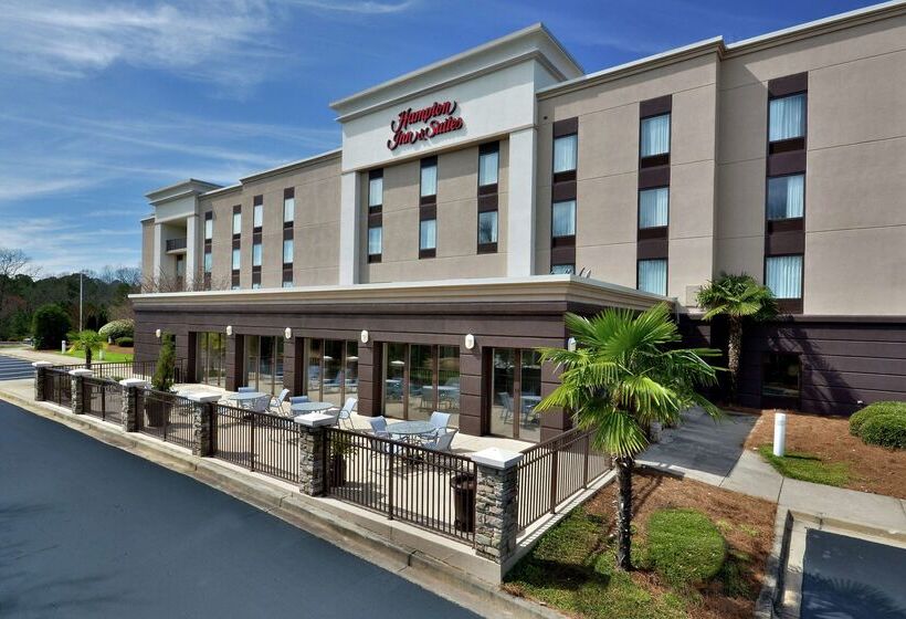 فندق Hampton Inn & Suites Clinton  I26