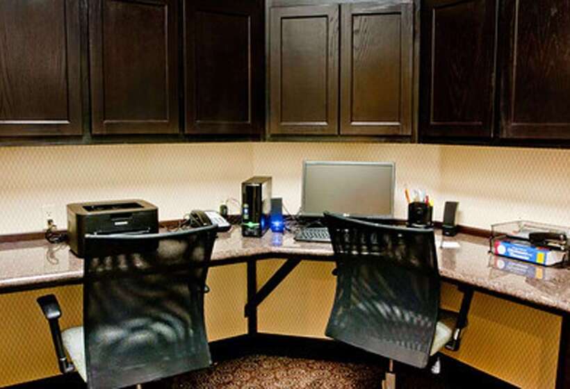 فندق Hampton Inn & Suites Denison