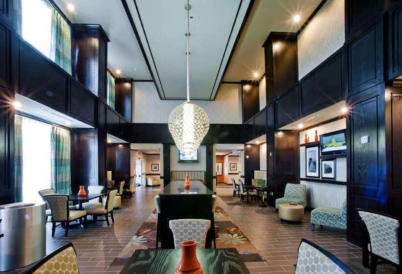 فندق Hampton Inn & Suites Denison
