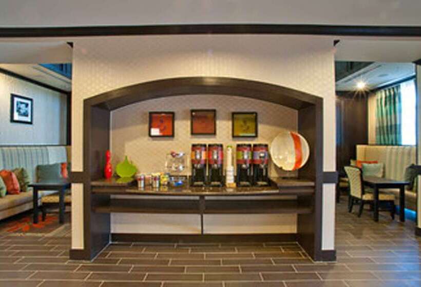 فندق Hampton Inn & Suites Denison