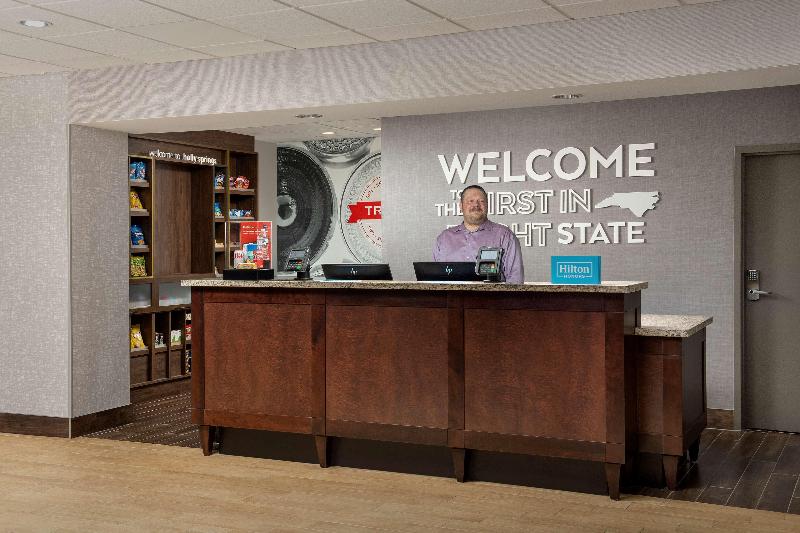 ホテル Hampton Inn & Suites Holly Springs
