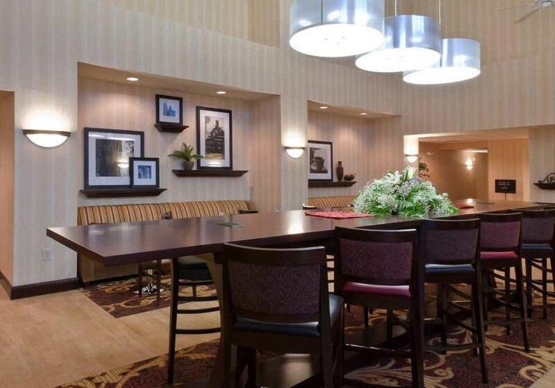ホテル Hampton Inn & Suites Holly Springs