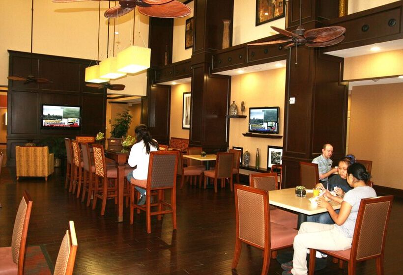 فندق Hampton Inn & Suites New Braunfels