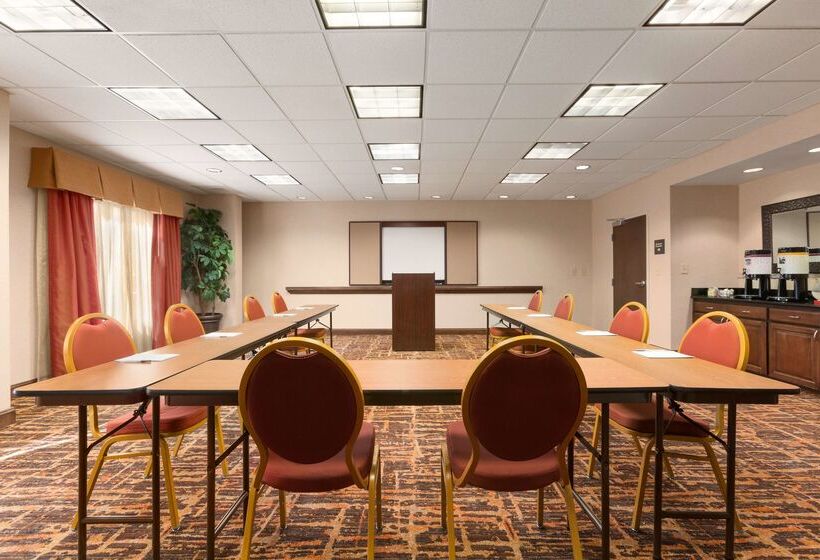 בית מלון כפרי Hampton Inn Suites Opelika I85 Auburn Area