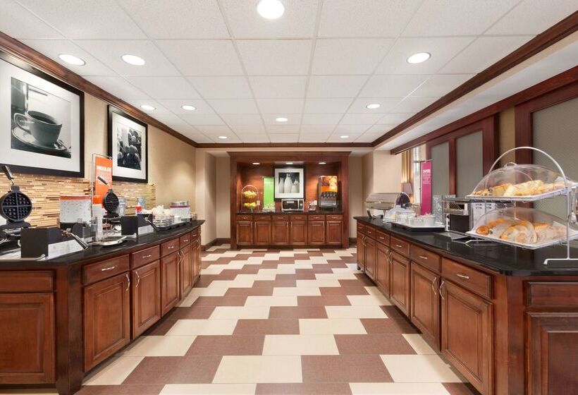 בית מלון כפרי Hampton Inn Suites Opelika I85 Auburn Area