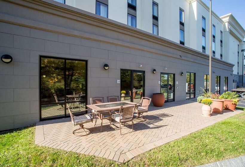 فندق Hampton Inn & Suites Tilton