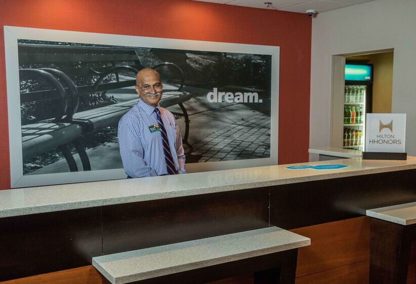 فندق Hampton Inn & Suites Tilton