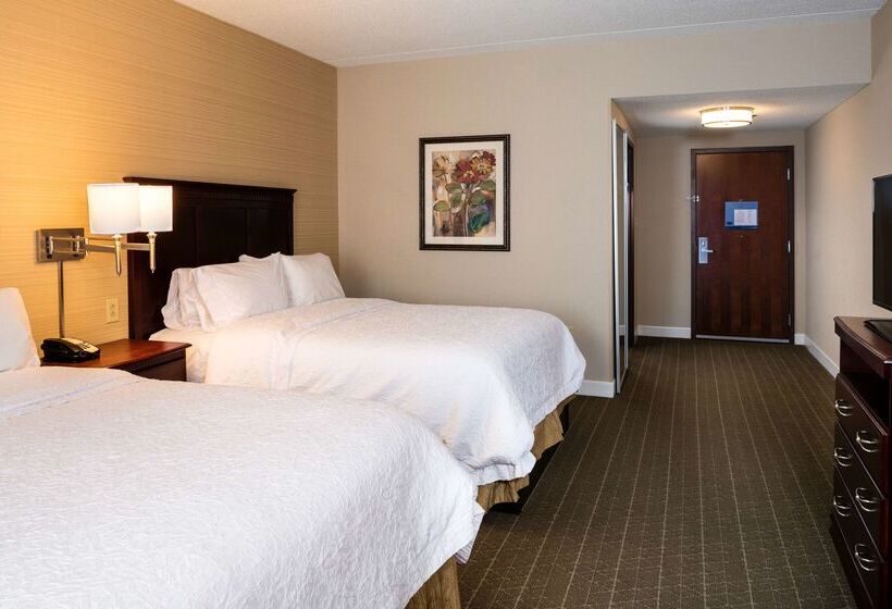호텔 Hampton Inn & Suites Toledoperrysburg