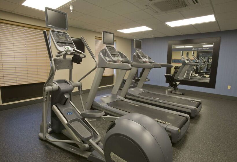 فندق Hampton Inn & Suites Wiggins