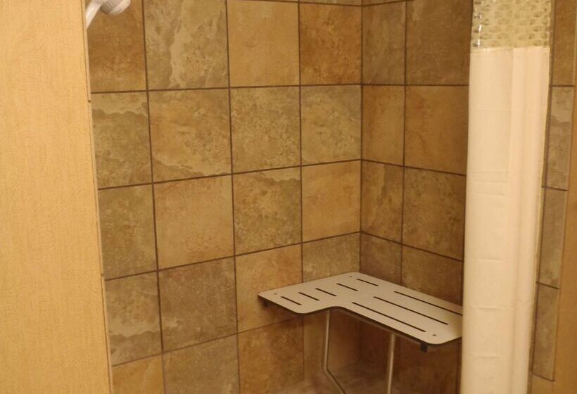 فندق Hampton Inn & Suites Wiggins