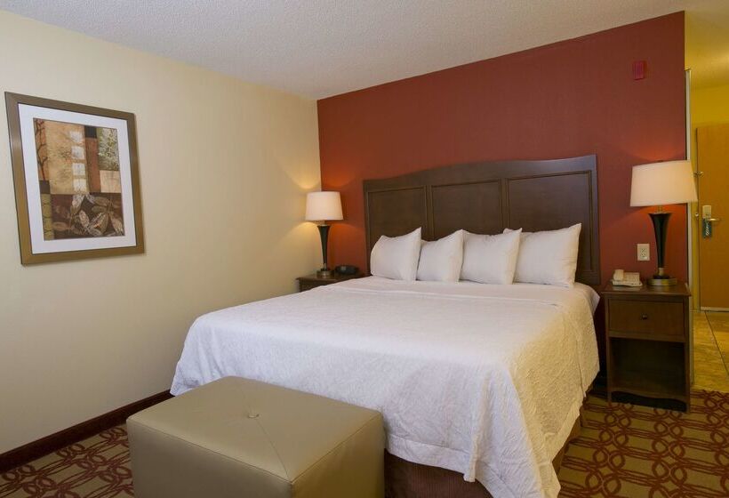 فندق Hampton Inn & Suites Wiggins