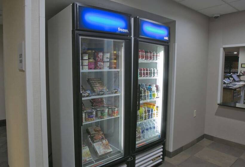 فندق Hampton Inn & Suites Wiggins