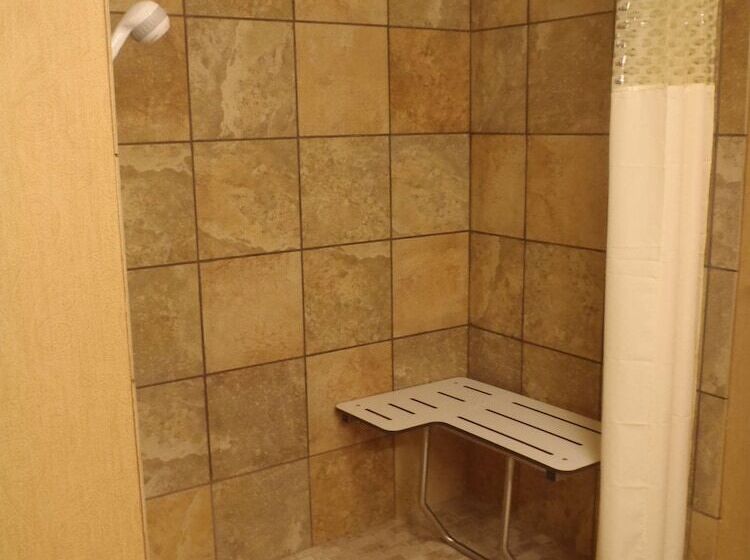 فندق Hampton Inn & Suites Wiggins