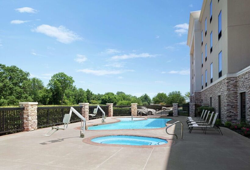 Отель Hampton Inn Sulphur Springs