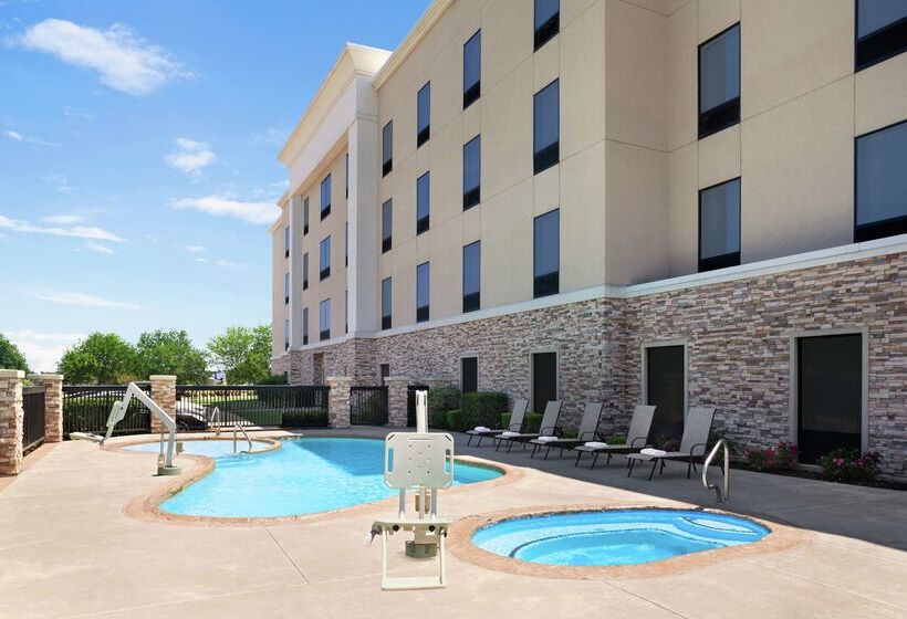 Отель Hampton Inn Sulphur Springs