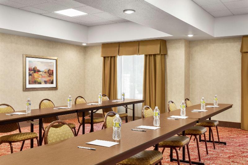 Отель Hampton Inn Sulphur Springs