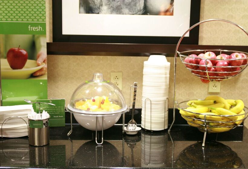 Отель Hampton Inn Topeka