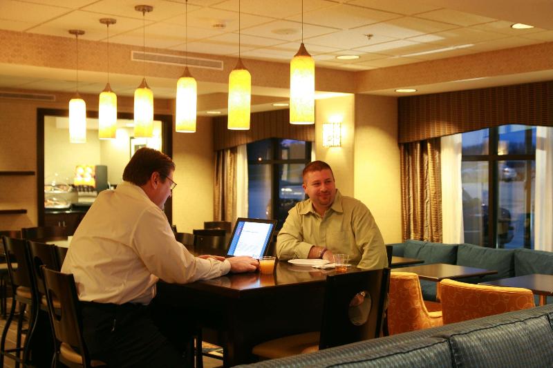Отель Hampton Inn Topeka
