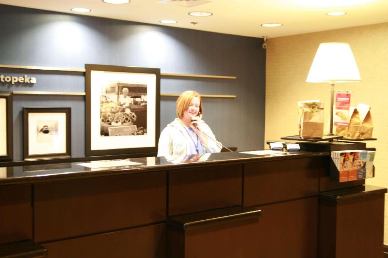 Отель Hampton Inn Topeka