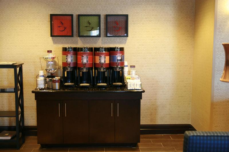 Отель Hampton Inn Topeka
