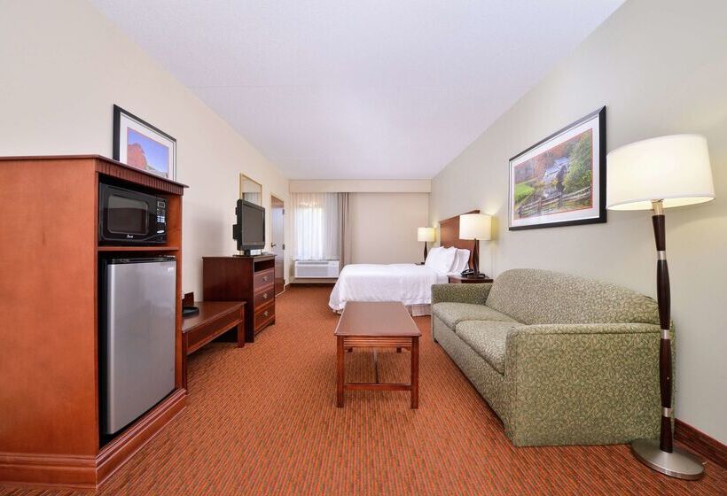 Отель Hampton Inn Waynesboro/stuarts Draft