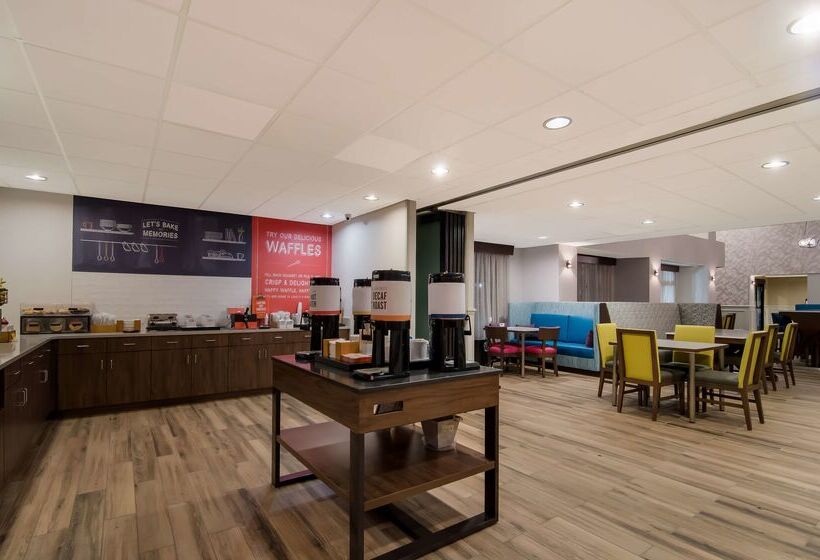 ホテル Hampton Inn Wilson Downtown