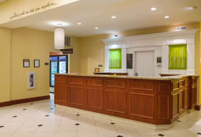 Отель Hilton Garden Inn Dover