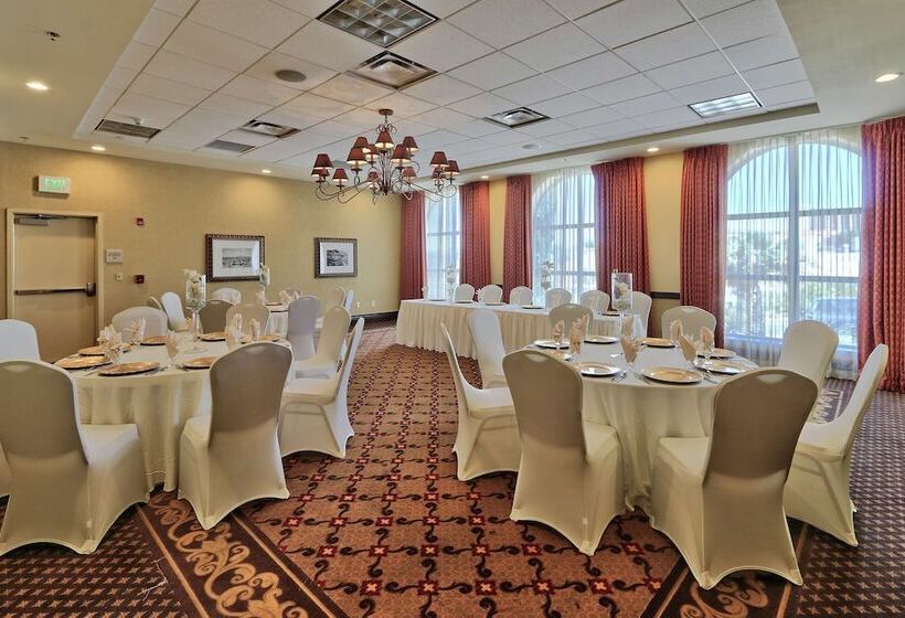 هتل Hilton Garden Inn Las Cruces