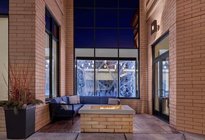 Отель Hilton Garden Inn Minneapolis Downtown