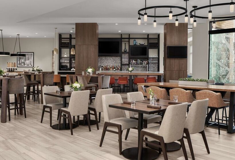 Отель Hilton Garden Inn Minneapolis Downtown