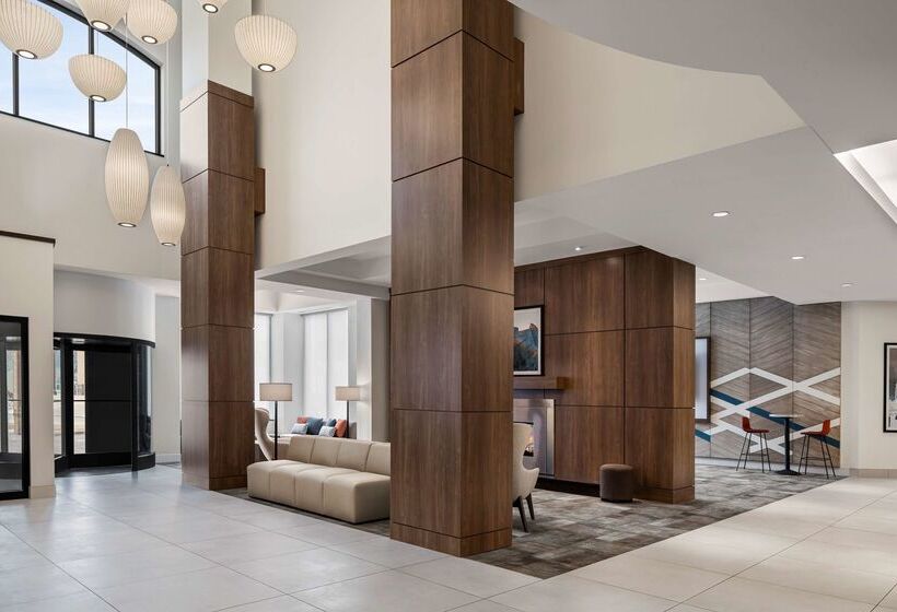 Отель Hilton Garden Inn Minneapolis Downtown