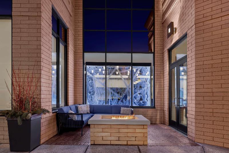 هتل Hilton Garden Inn Minneapolis Downtown