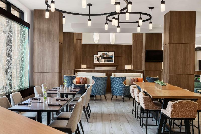 Отель Hilton Garden Inn Minneapolis Downtown