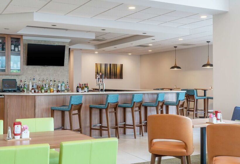 فندق Hilton Garden Inn Morgantown