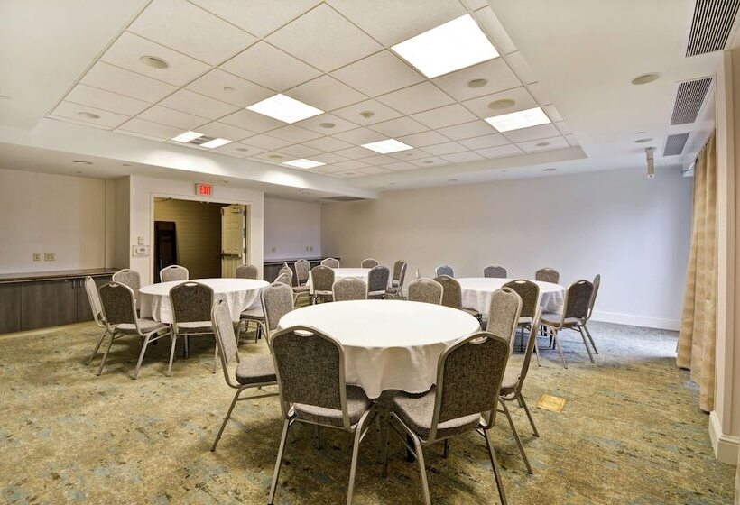 فندق Hilton Garden Inn Ridgefield Park