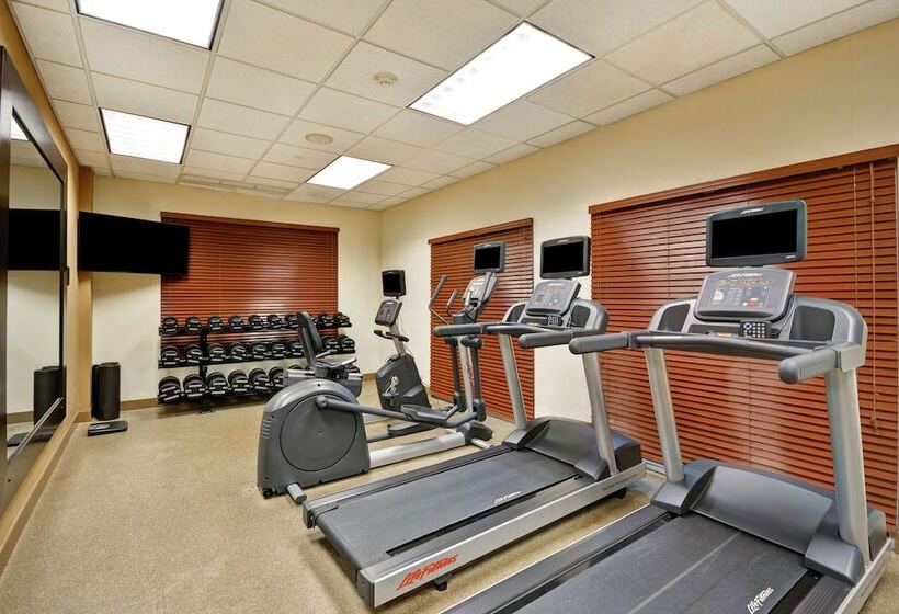 فندق Hilton Garden Inn Ridgefield Park