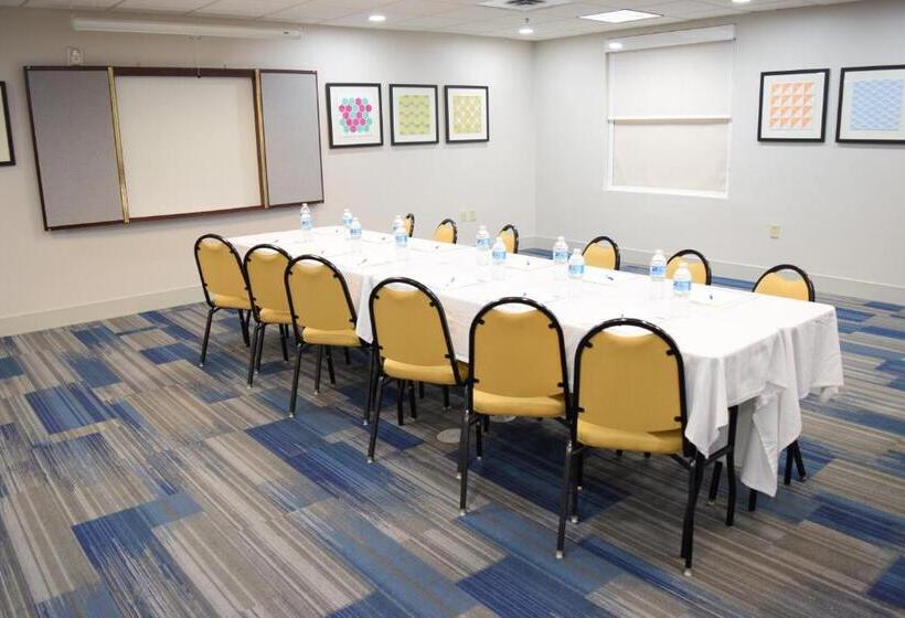 호텔 Holiday Inn Express & Suites Pensacola West I 10, An Ihg